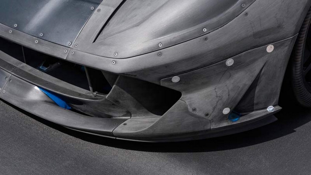 MAQUETE EM ESCALA DO FERRARI F812 SUPERFAST UTILIZADA NO TÚNEL DE VENTO SERÁ LEILOADA, foto 2