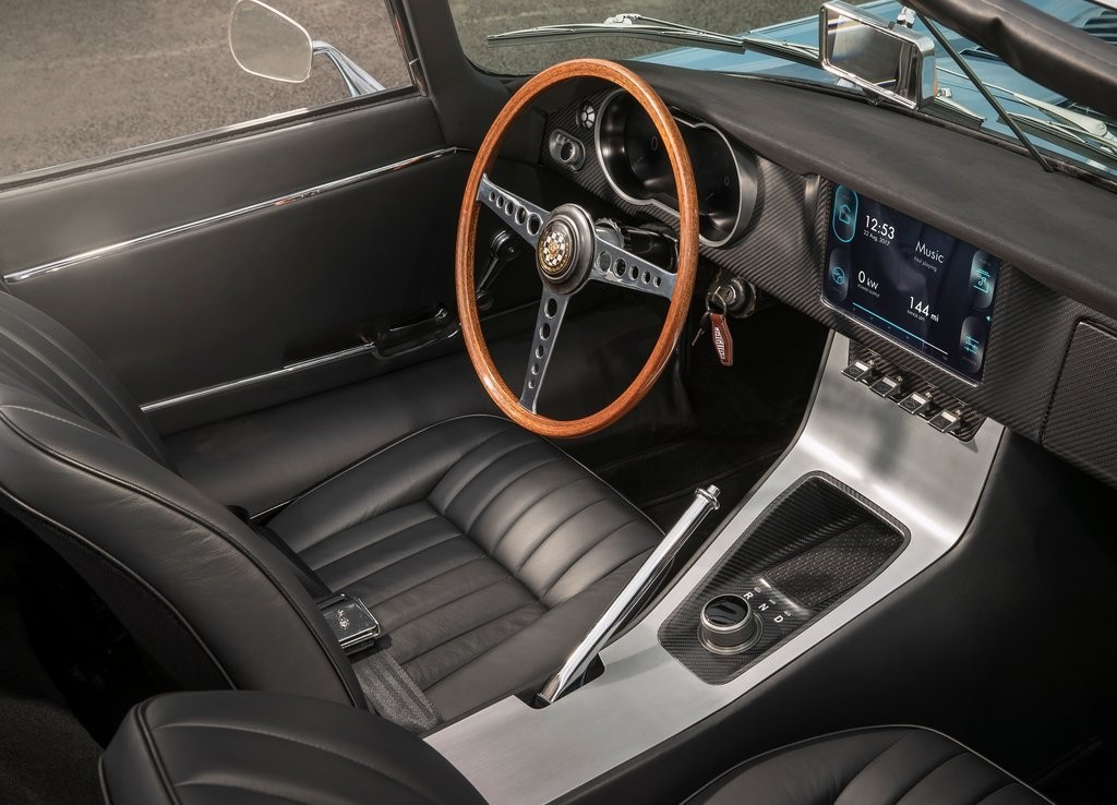 JAGUAR E-TYPE ZERO CONCEPT: LEVE, RÁPIDO E ELÉTRICO, foto 8