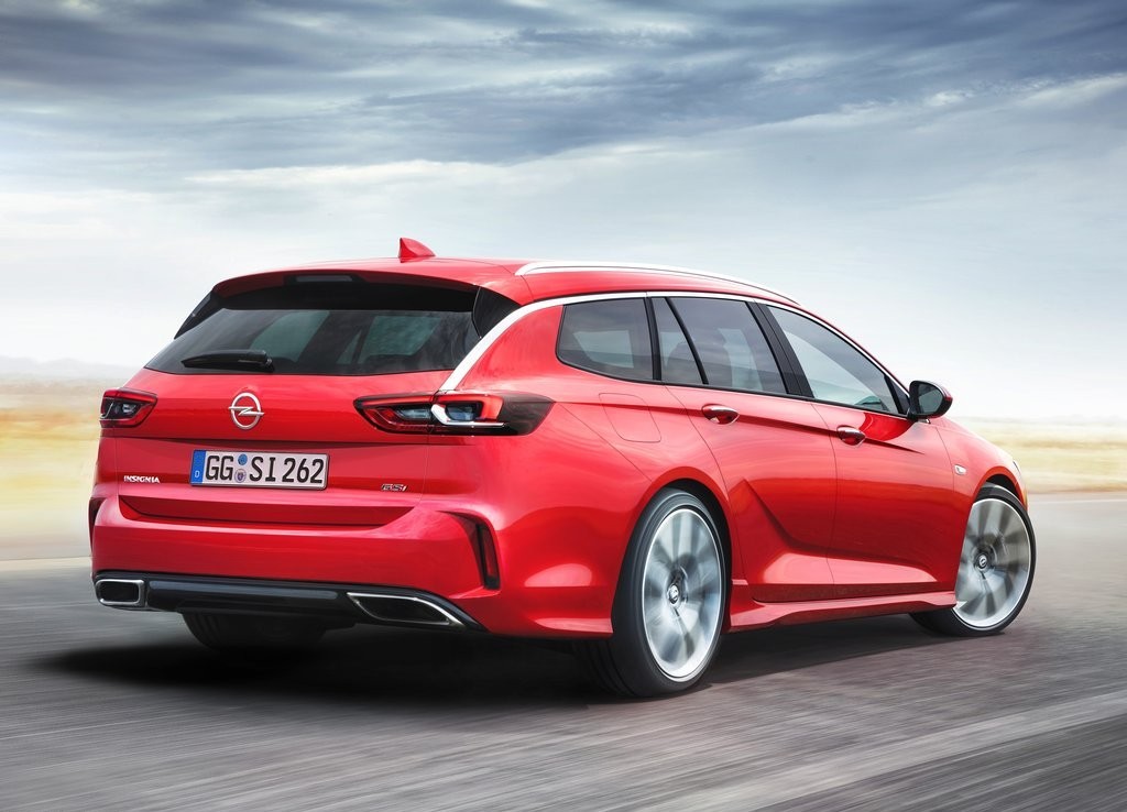 OPEL INSIGNIA GSi ESTARÁ EM FRANKFURT COM A CARROCERIA SPORTS TOURER, foto 3