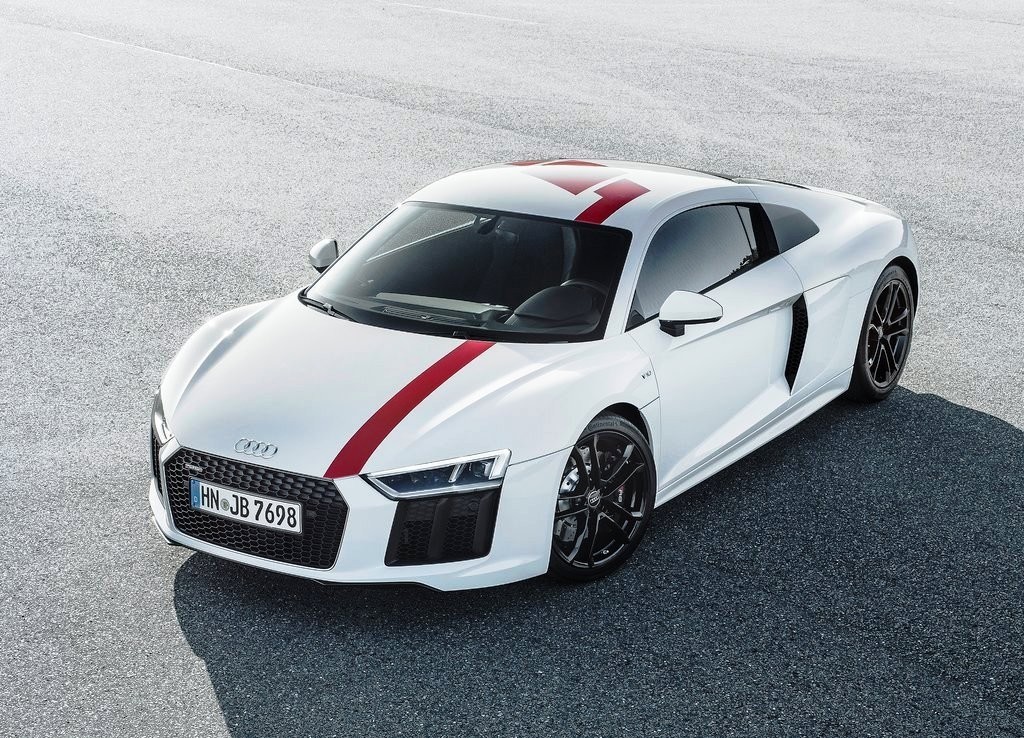AUDI R8 V10 RWS CHEGA A FRANKFURT: DINÂMICA PURA DE DIREÇÃO, foto 1