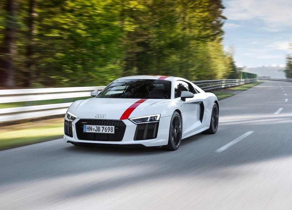 AUDI R8 V10 RWS CHEGA A FRANKFURT: DINÂMICA PURA DE DIREÇÃO, foto 9