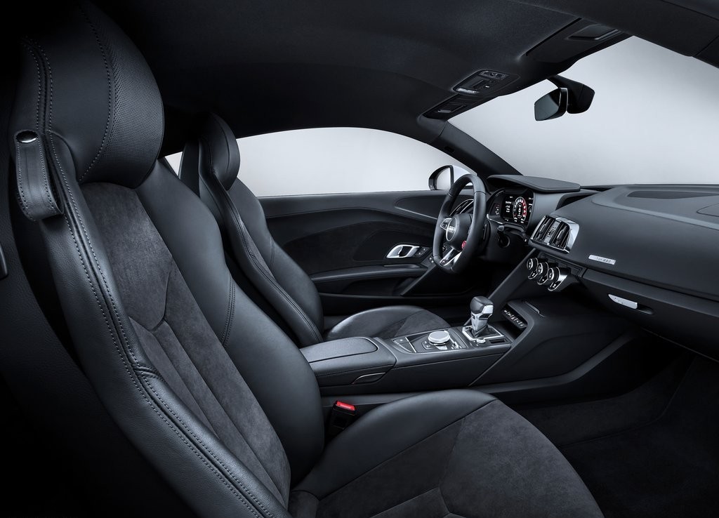 AUDI R8 V10 RWS CHEGA A FRANKFURT: DINÂMICA PURA DE DIREÇÃO, foto 41