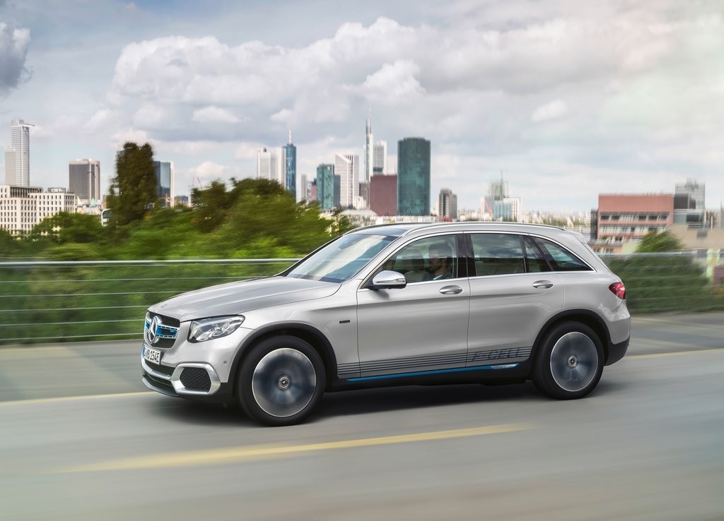MERCEDES-BENZ GLC F-CELL MOSTRA EM FRANKFURT A VERSÃO DA MARCA PARA A MOBILIDADE POR HIDROGÊNIO, foto 8