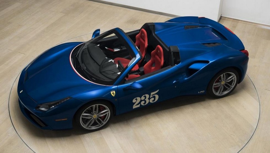 FERRARI F488 SPIDER TAILOR MADE PRESTA UMA HOMENAGEM AOS 70 ANOS DA MARCA ITALIANA, foto 2