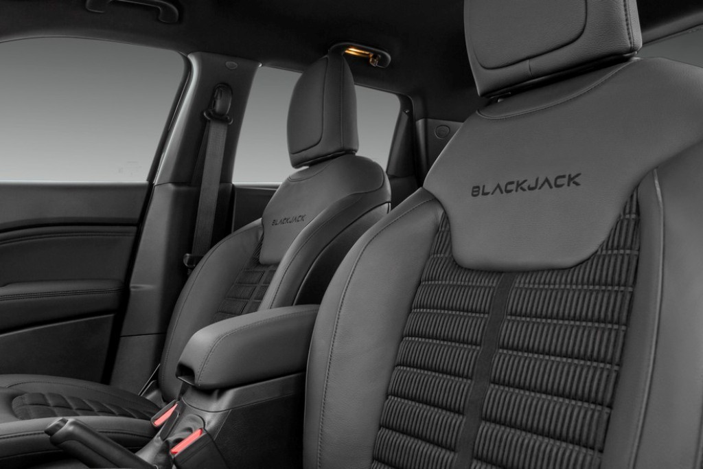 FIAT TORO RECEBE VERSÃO BLACKJACK, foto 13