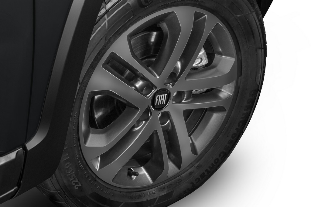 FIAT TORO RECEBE VERSÃO BLACKJACK, foto 14