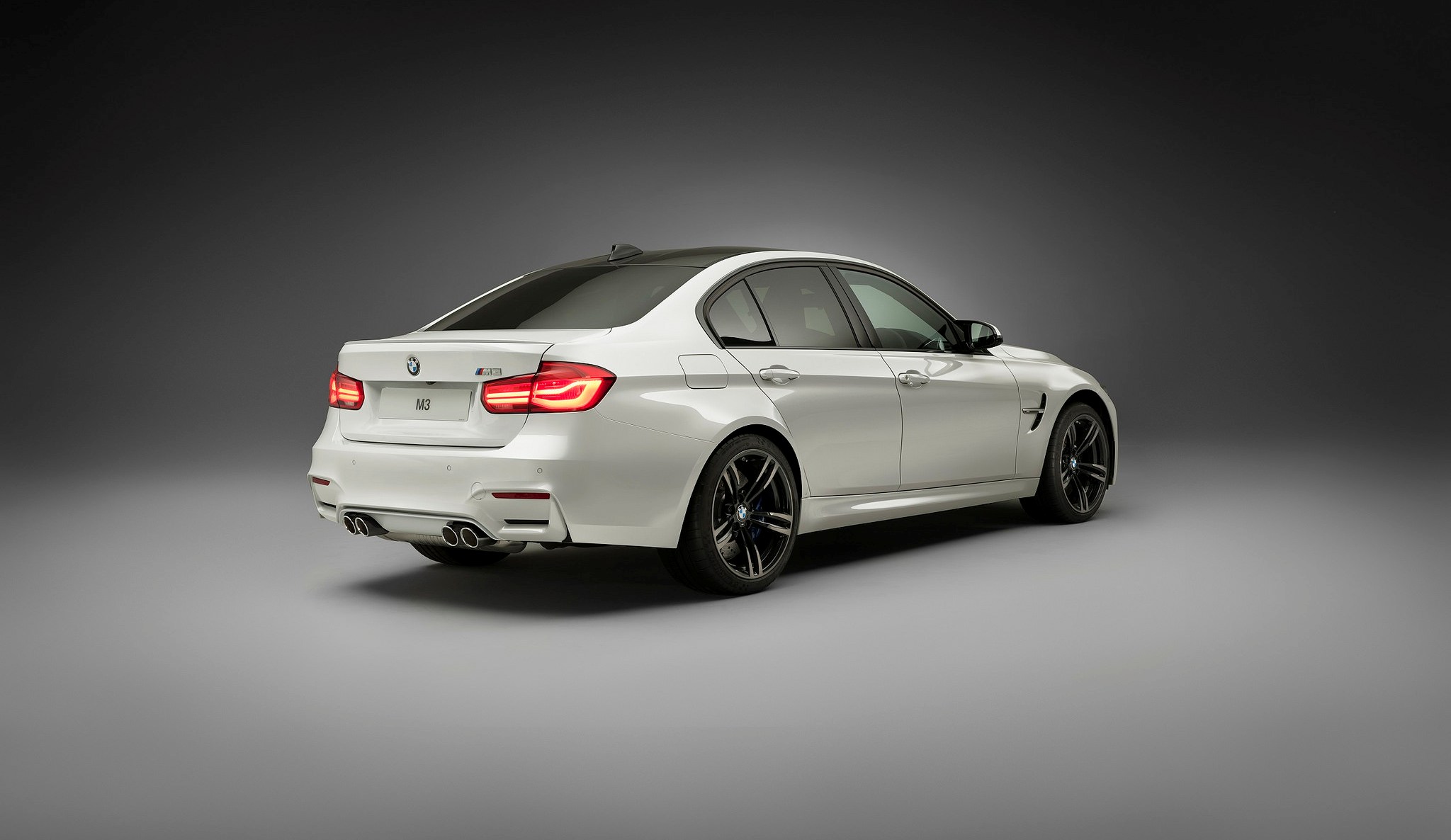 BMW APRESENTA LINHA INDIVIDUAL DE CORES EXTERNAS EXCLUSIVAS PARA O M3 SEDAN, foto 26