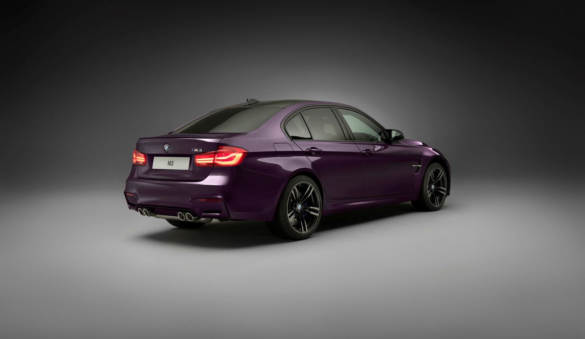 BMW APRESENTA LINHA INDIVIDUAL DE CORES EXTERNAS EXCLUSIVAS PARA O M3 SEDAN, foto 31