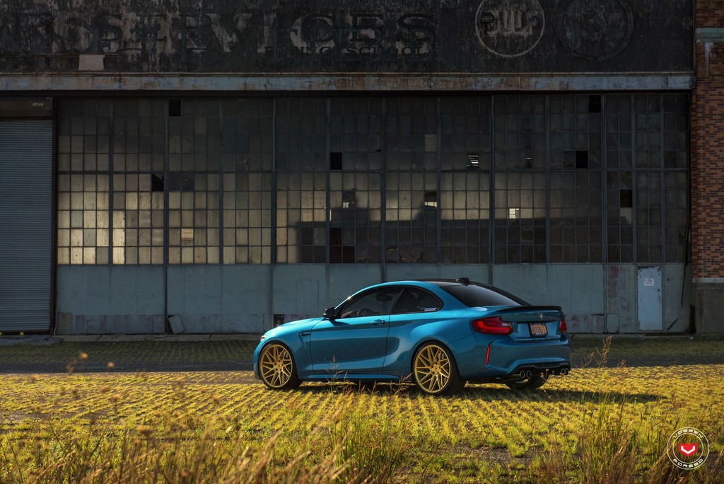 VOSSEN MOSTRA SUAS RODAS EM UM BMW M2, foto 6