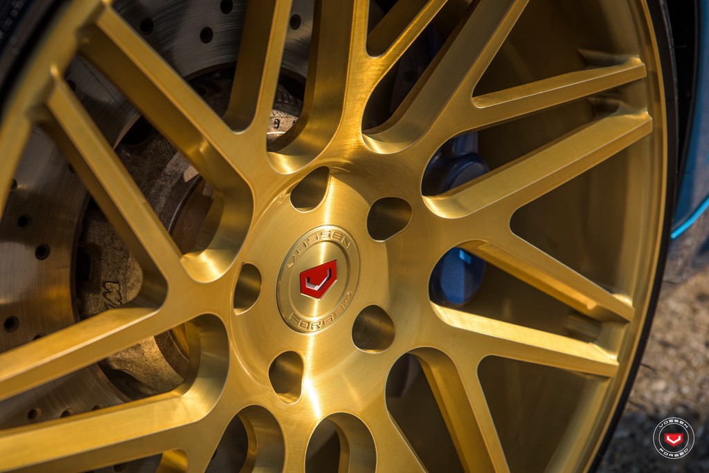 VOSSEN MOSTRA SUAS RODAS EM UM BMW M2, foto 12