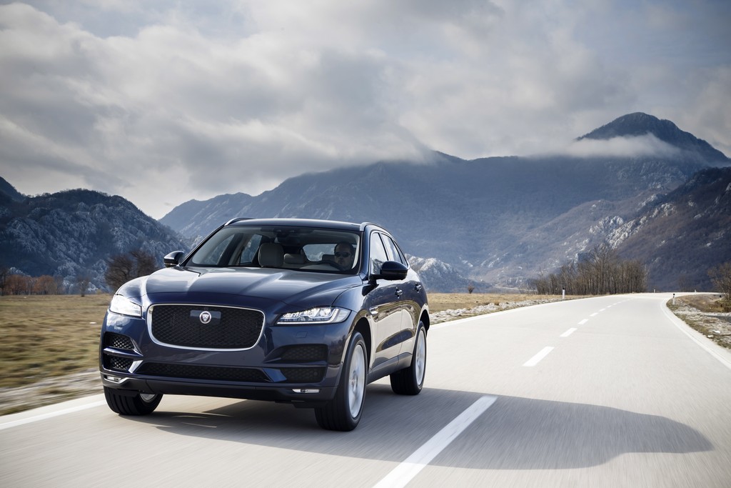 JAGUAR F-PACE CHEGA À VERSÃO 2018 COM NOVA OPÇÃO DE MOTOR 2.0 À GASOLINA, foto 1