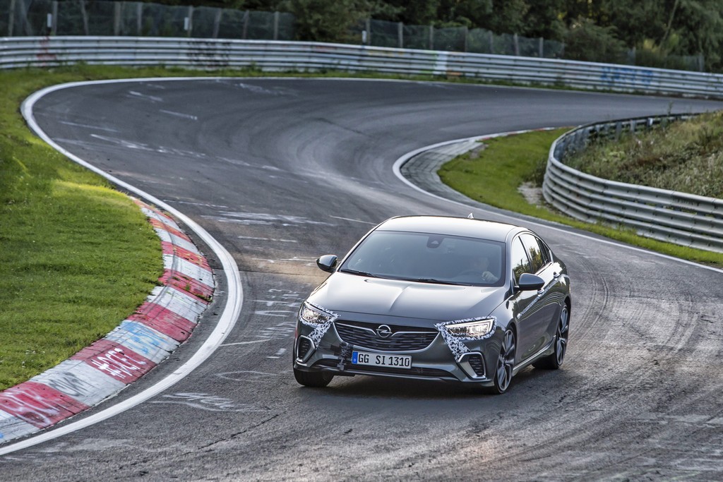 NOVO OPEL INSIGNIA GSi CONQUISTA O CIRCUITO DE NÜRBURGRING NORDSCHLEIFE, foto 1