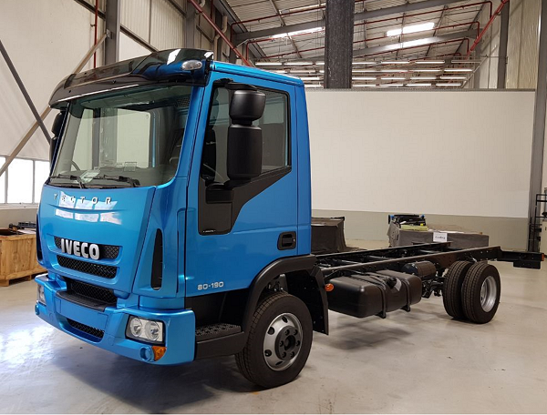 VERSÕES DE 8 E 11 TONELADAS COMPLETAM A VERSÁTIL LINHA IVECO TECTOR, foto 1