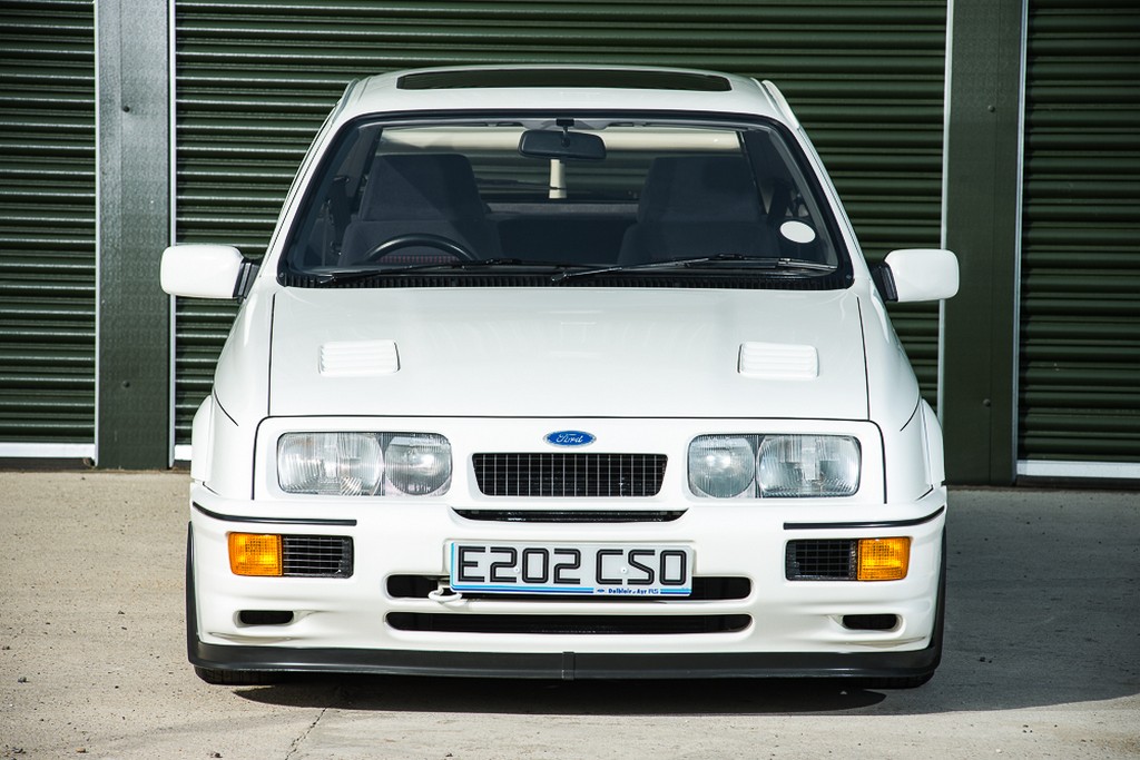 UM RARO FORD SIERRA COSWORTH RS500 DE 1988 SERÁ LEILOADO NO REINO UNIDO, foto 2