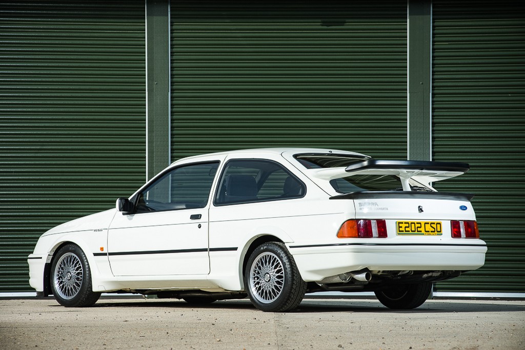 UM RARO FORD SIERRA COSWORTH RS500 DE 1988 SERÁ LEILOADO NO REINO UNIDO, foto 5