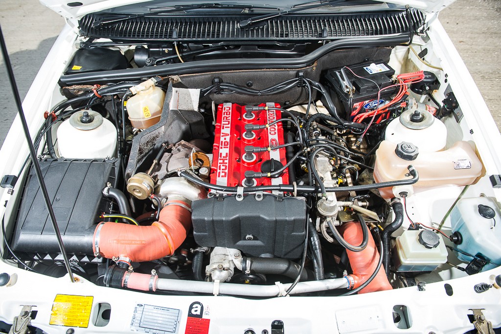 UM RARO FORD SIERRA COSWORTH RS500 DE 1988 SERÁ LEILOADO NO REINO UNIDO, foto 13