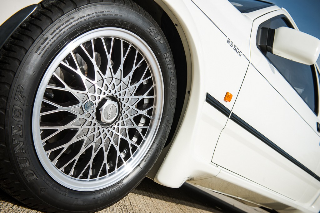 UM RARO FORD SIERRA COSWORTH RS500 DE 1988 SERÁ LEILOADO NO REINO UNIDO, foto 16