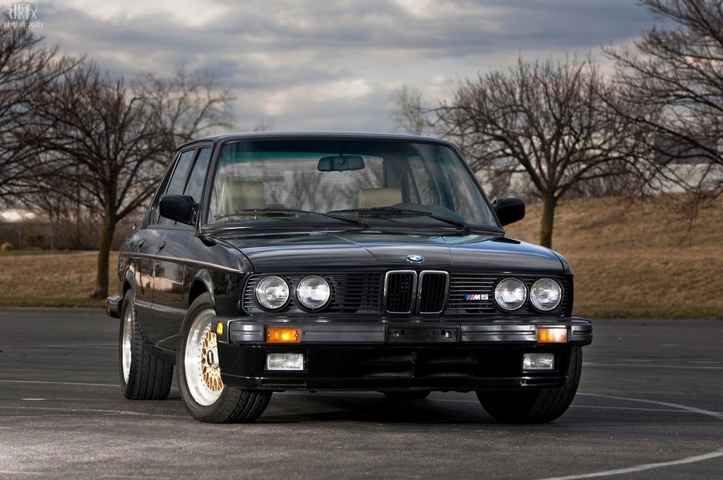 TODAS AS GERAÇÕES DO BMW M5, foto 2