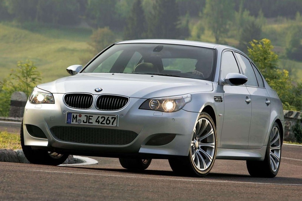 TODAS AS GERAÇÕES DO BMW M5, foto 4