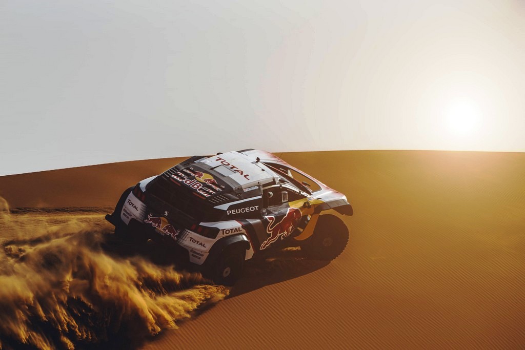 ‘DREAM TEAM’ PEUGEOT TOTAL FINALIZA TESTES E ESTÁ PRONTA PARA O 40º RALLY DAKAR EM 2018, foto 4