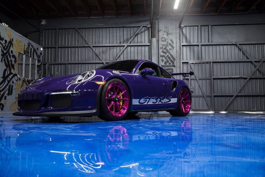 UM PORSCHE 911 GT3 RS PREPARADO PELA R1 MOTORSPORT E COM RODAS DA ADV.1 WHEELS NO SEMA SHOW 2017, foto 2