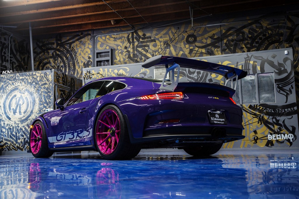 UM PORSCHE 911 GT3 RS PREPARADO PELA R1 MOTORSPORT E COM RODAS DA ADV.1 WHEELS NO SEMA SHOW 2017, foto 4