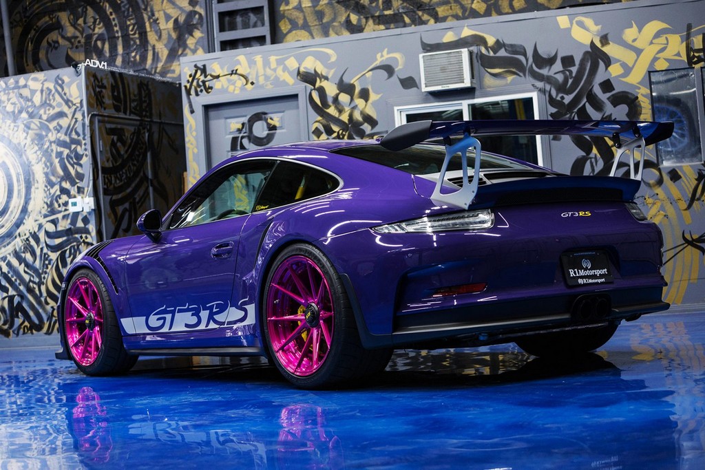 UM PORSCHE 911 GT3 RS PREPARADO PELA R1 MOTORSPORT E COM RODAS DA ADV.1 WHEELS NO SEMA SHOW 2017, foto 5