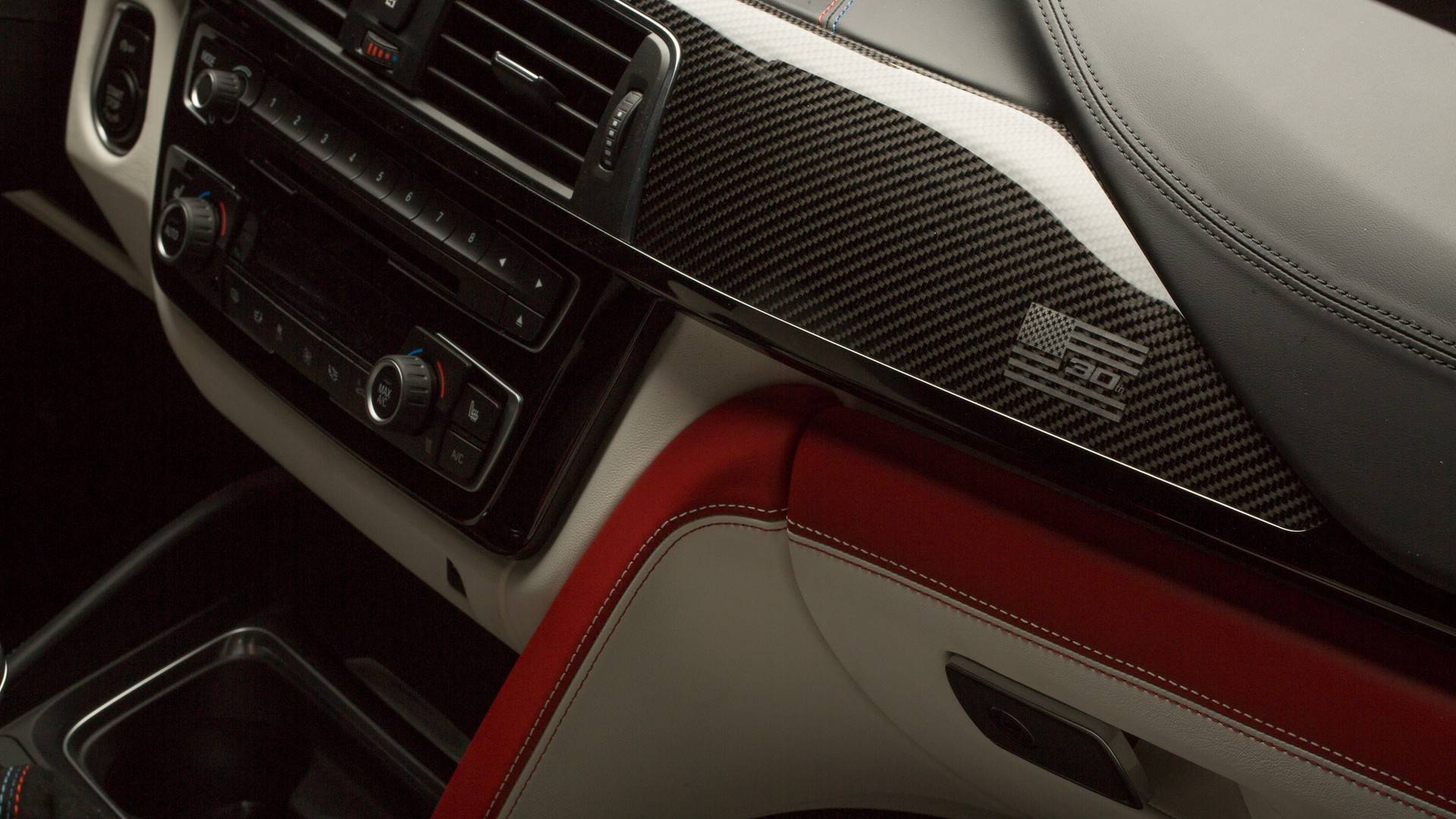 BMW M3 30 YEARS AMERICAN EDITION: UMA VITRINE DA M PERFORMANCE EM LAS VEGAS, foto 18