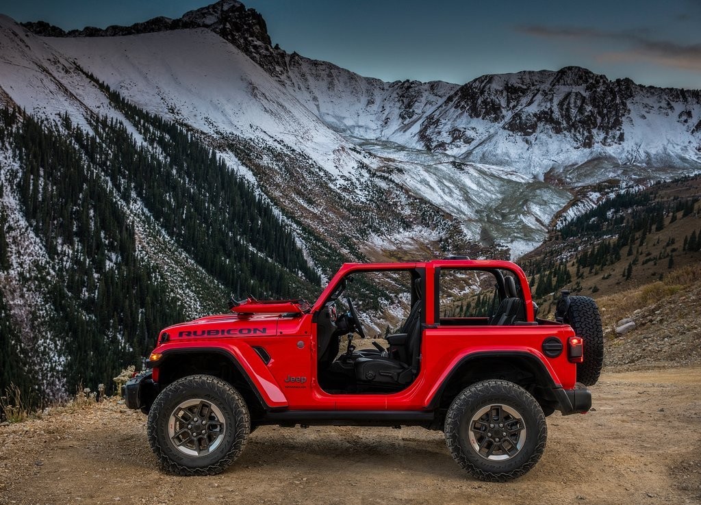JEEP WRANGLER 2018: SURGEM AS PRIMEIRAS IMAGENS OFICIAIS, foto 2
