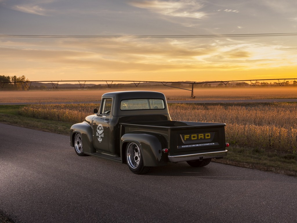 RINGBROTHERS APRESENTOU EM LAS VEGAS O CLEM 101, UM FORD F-100 COM UM MOTOR V8 DE 415 CV, foto 3