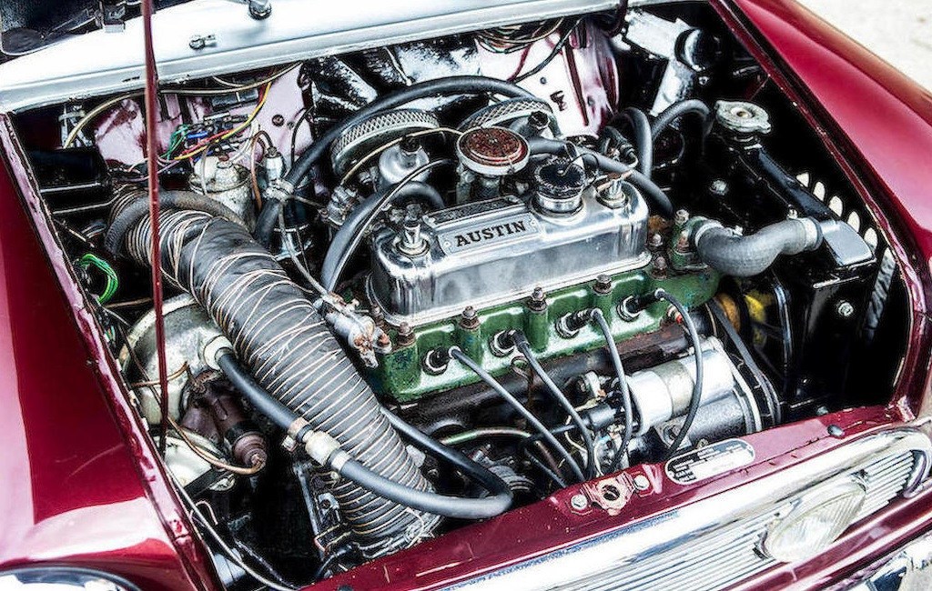 UM RARO MINI AUSTIN COOPER S DE RINGO STARR SERÁ LEILOADO NO REINO UNIDO, foto 11