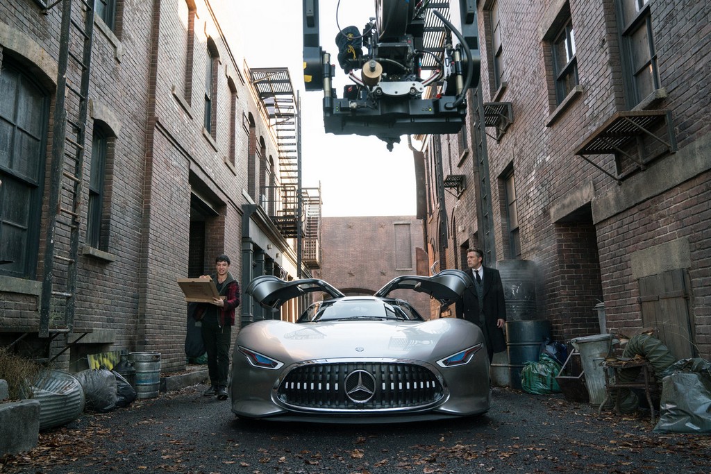 MERCEDES-BENZ SE UNE À ‘LIGA DA JUSTIÇA’ EM NOVO FILME DA WARNER BROS. PICTURES, foto 3
