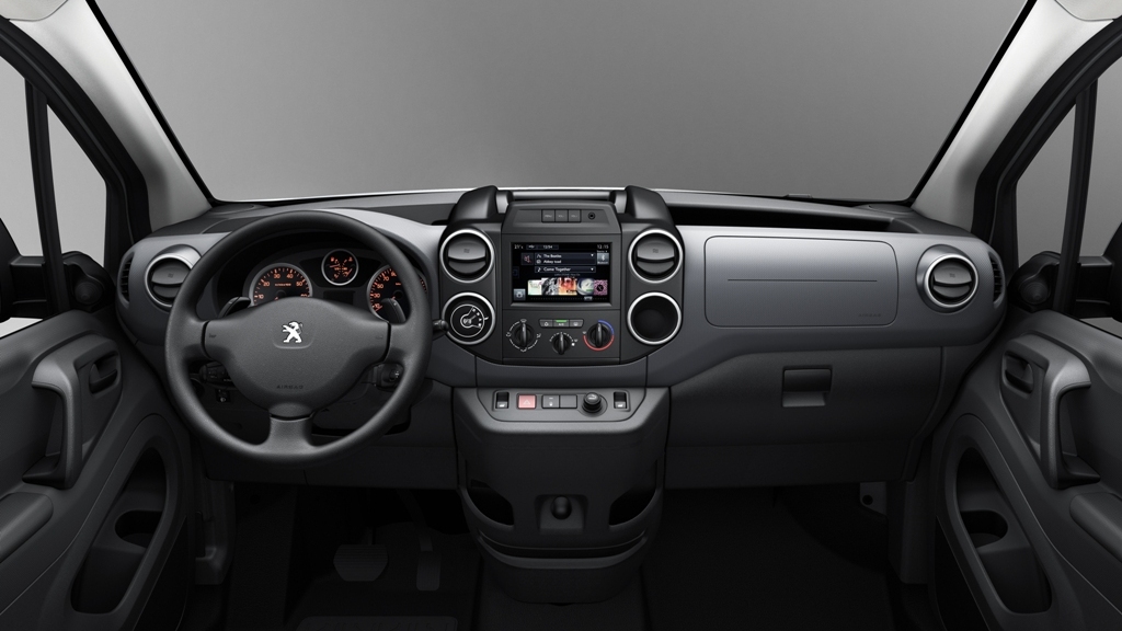 PEUGEOT PARTNER TEPEE ADVENTURE EDITION: FORA DO ASFALTO COM MAIS SEGURANÇA, foto 2