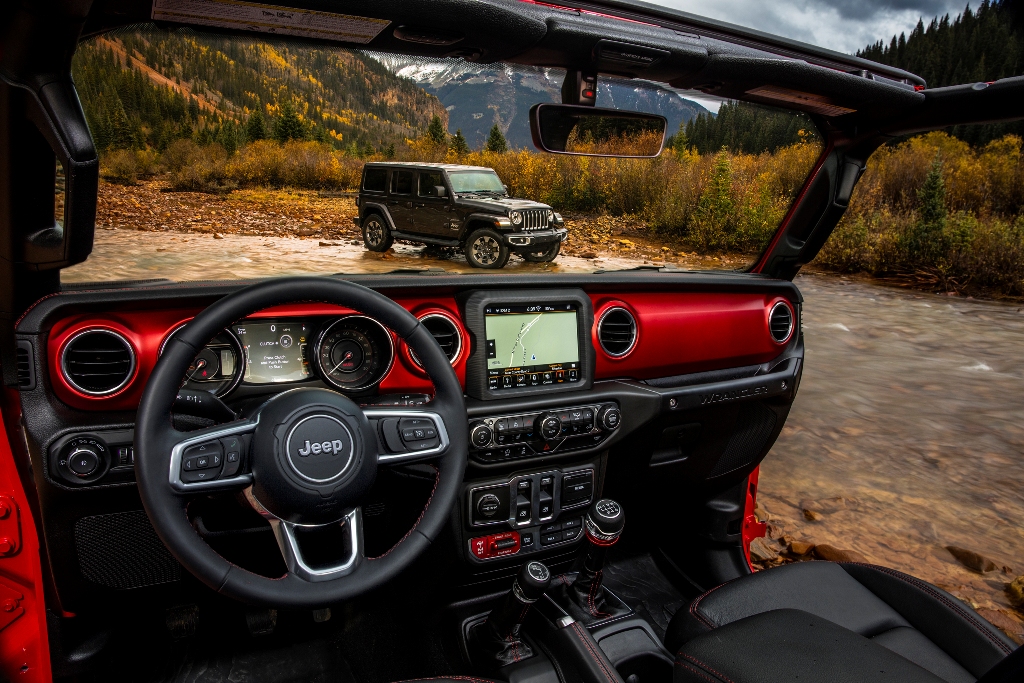 SURGEM MAIS DUAS IMAGENS DO INTERIOR DO JEEP WRANGLER 2018, foto 2