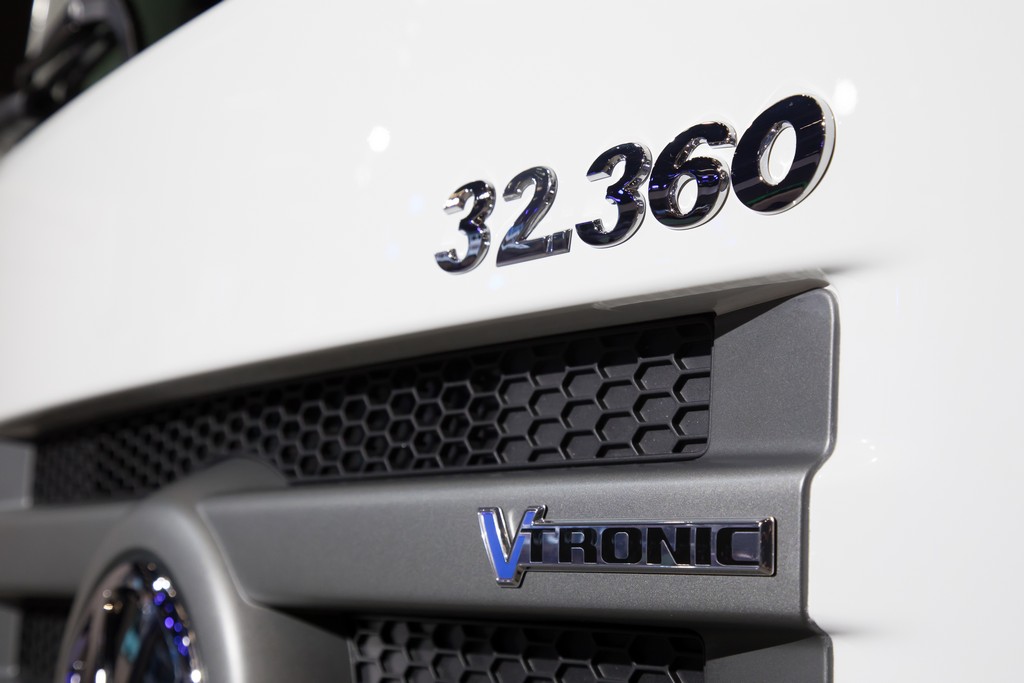 VW CAMINHÕES APRESENTA VW CONSTELLATION 32.360 V-TRONIC PARA ATENDER AOS SEGMENTOS DE CONSTRUÇÃO CIVIL E MINERAÇÃO, foto 2