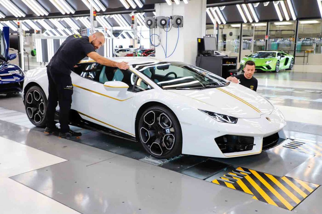 PAPA FRANCISCO RECEBE UM LAMBORGHINI HURACÁN DE PRESENTE DA FÁBRICA, foto 13