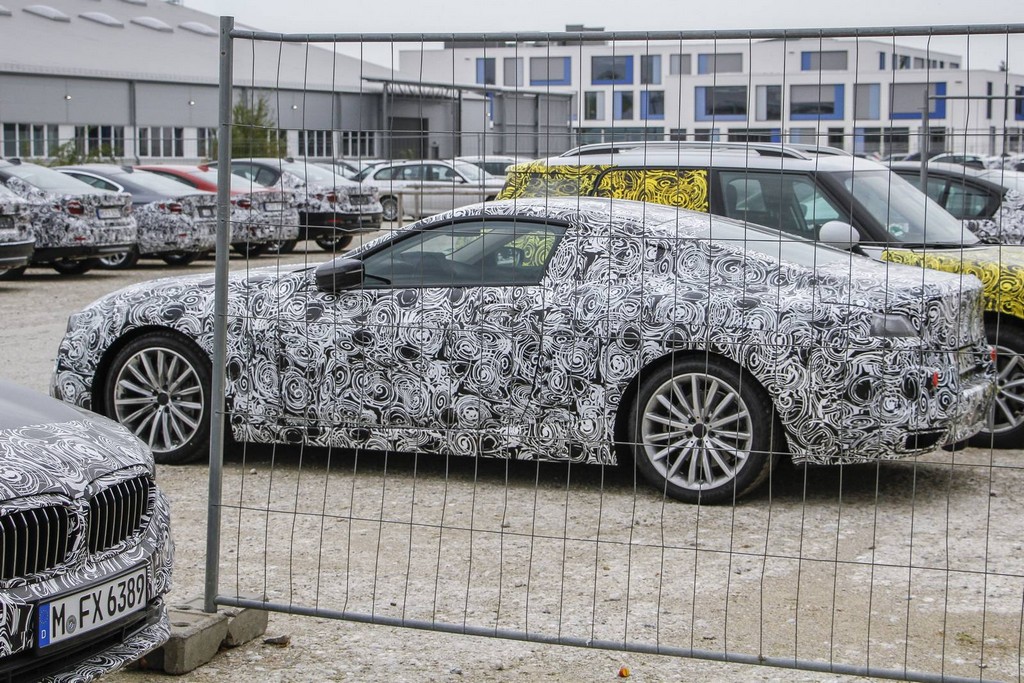 NOVO BMW SÉRIE 8 ESTREARÁ AO PÚBLICO NO SALÃO DE GENEBRA 2018, foto 4
