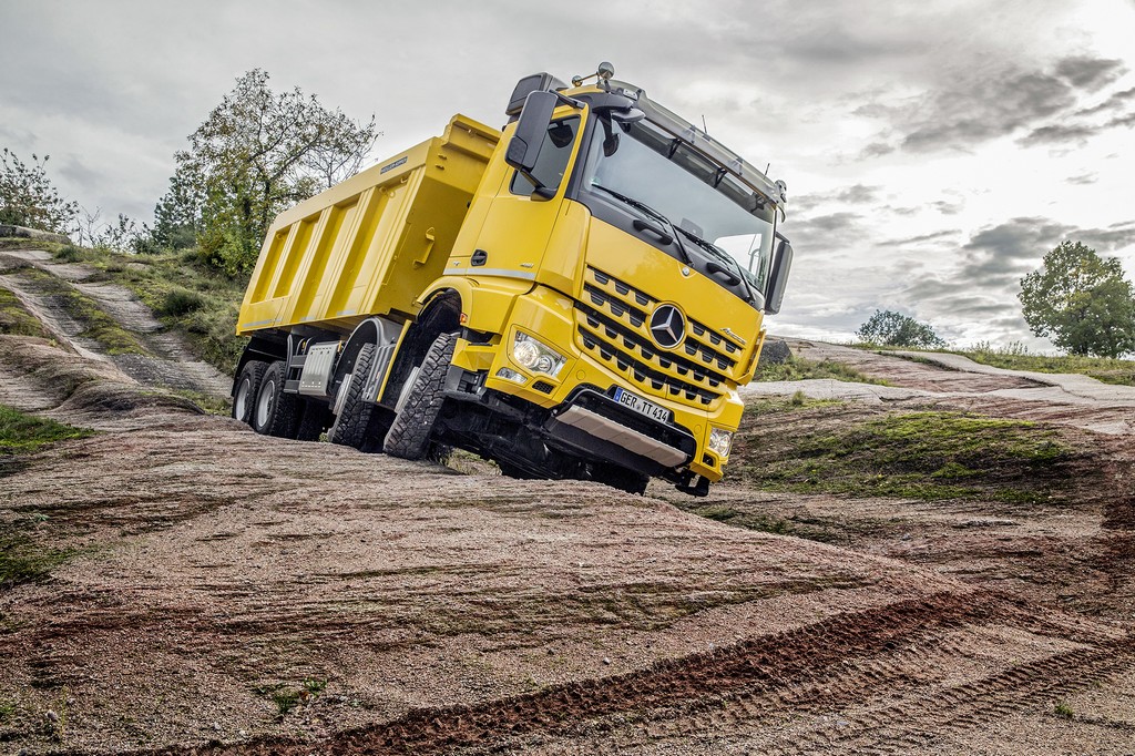 CAMINHÃO AROCS É O ESPECIALISTA DA MERCEDES-BENZ PARA CONSTRUÇÃO NA EUROPA, foto 3