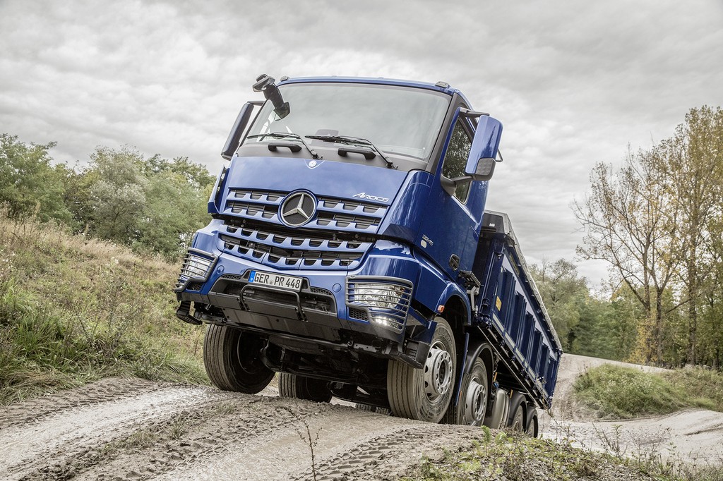 CAMINHÃO AROCS É O ESPECIALISTA DA MERCEDES-BENZ PARA CONSTRUÇÃO NA EUROPA, foto 4