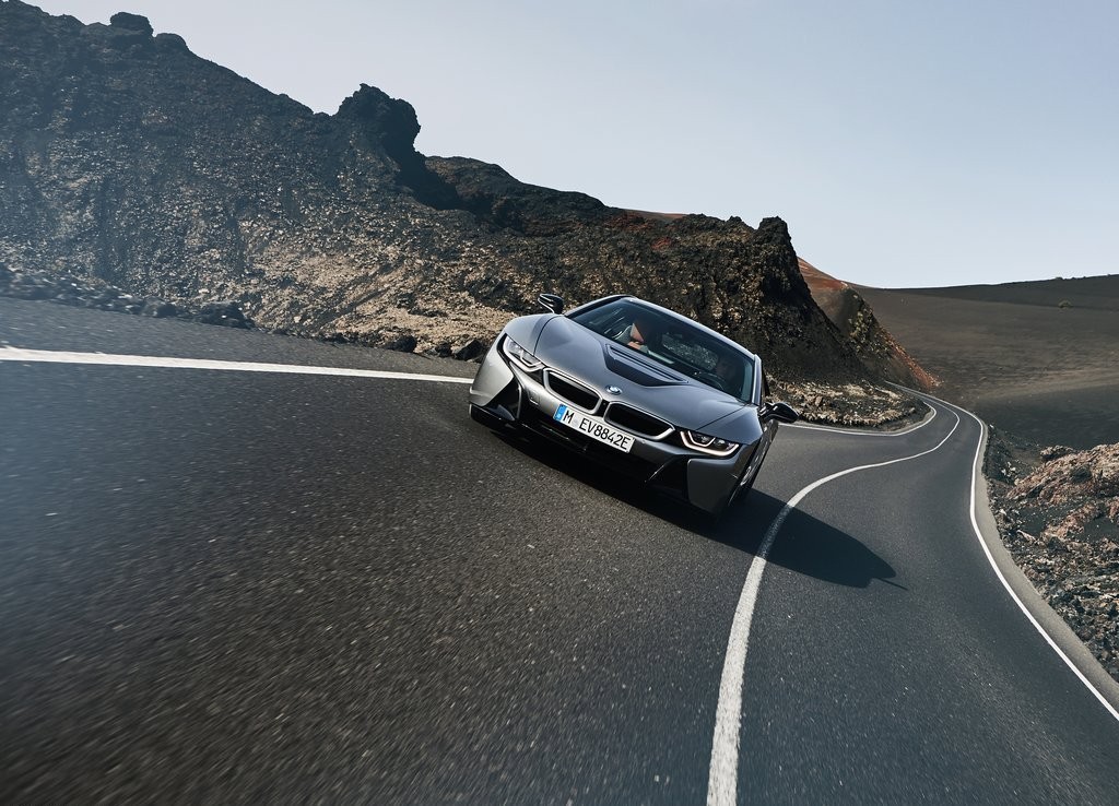 BMW i8 COUPE CHEGA MELHORADO EM LOS ANGELES, foto 15