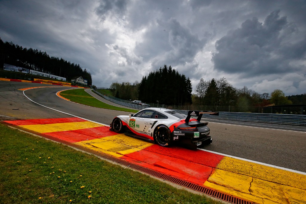 FOCO NA SPORT GT: PORSCHE PARTICIPARÁ DE LE MANS COM QUATRO CARROS DE FÁBRICA, foto 2