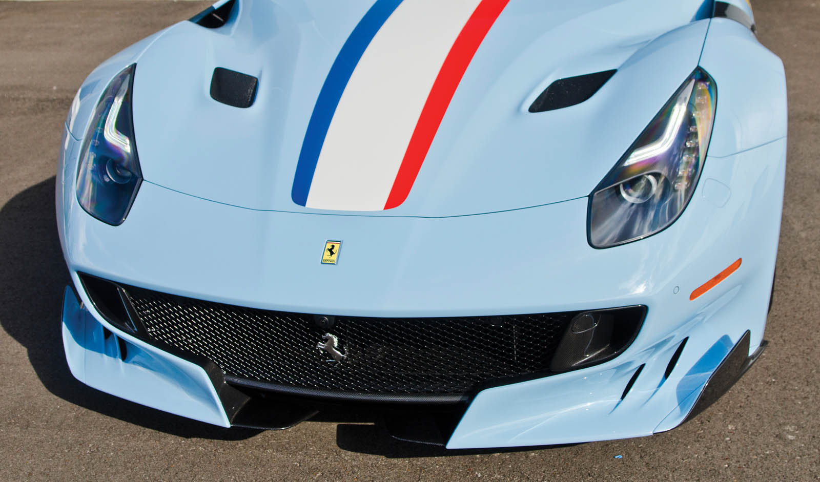UM FERRARI F12tdf ‘TOUR DE FRANCE’ ÚNICO SERÁ LEILOADO NOS ESTADOS UNIDOS EM JANEIRO, foto 7