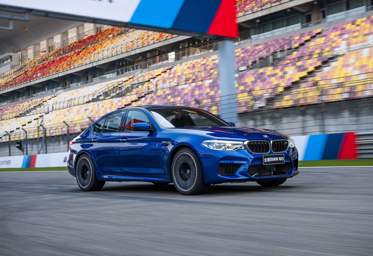 NOVO BMW M5 QUEBRA O RECORDE NO CIRCUITO DE XANGAI, foto 4