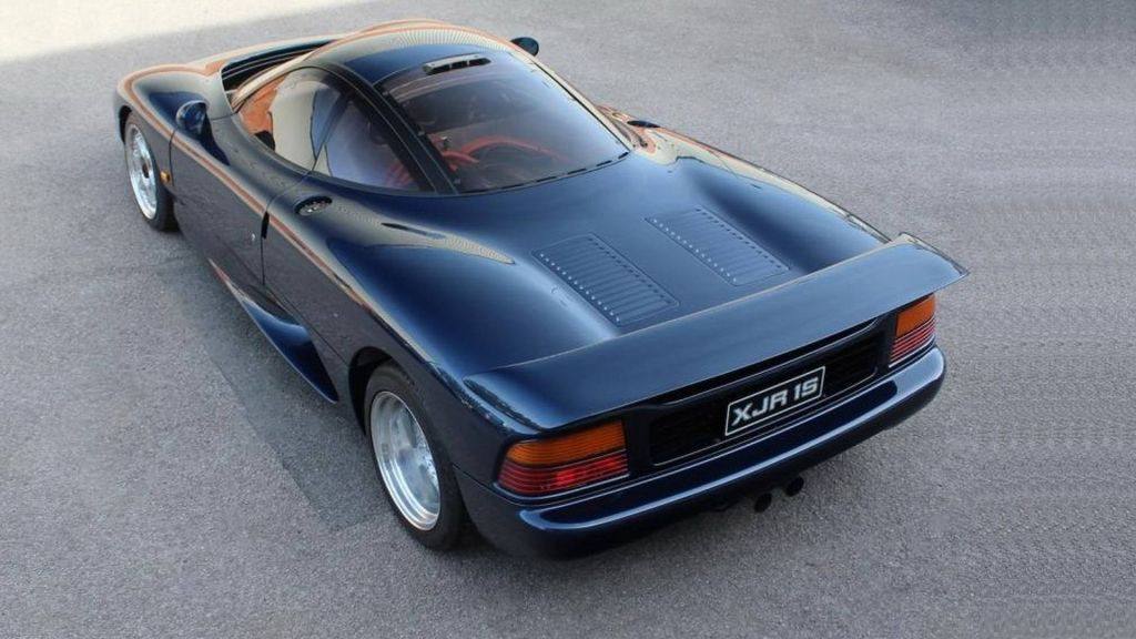 UM ESPLÊNDIDO EXEMPLAR DO JAGUAR XJR-15 ESTÁ SENDO VENDIDO NO REINO UNIDO, foto 9