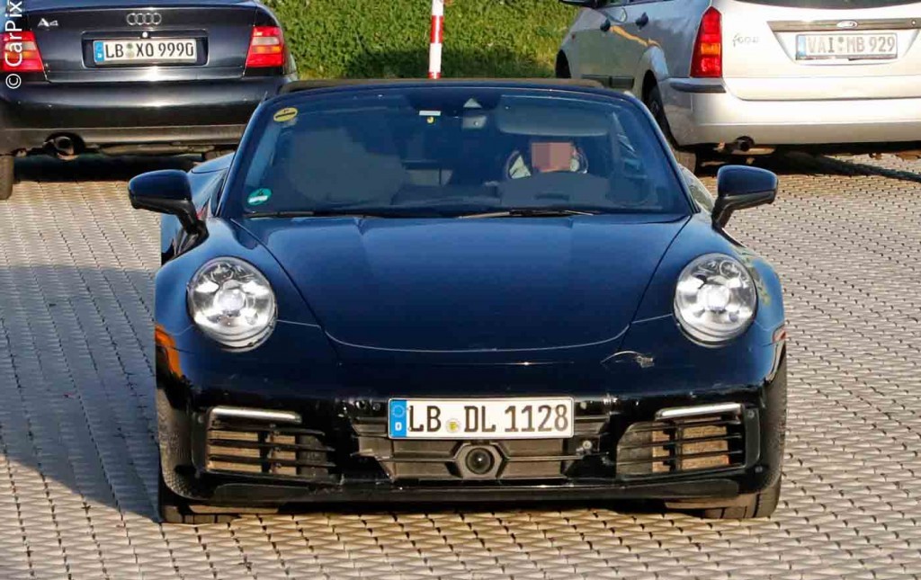 NOVO PORSCHE 911 SEGUE EM TESTES DE DESENVOLVIMENTO, foto 1