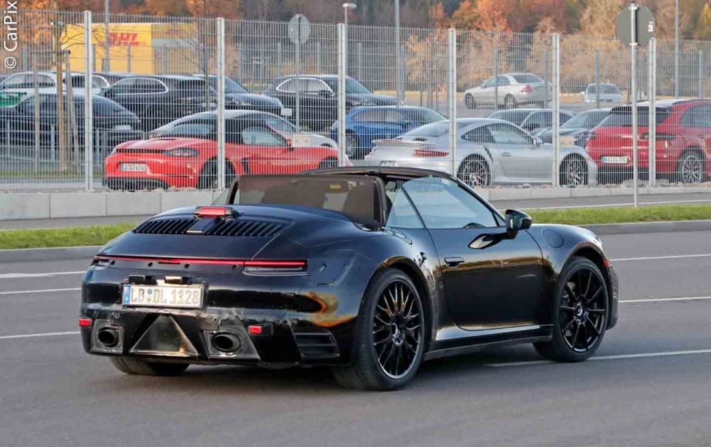 NOVO PORSCHE 911 SEGUE EM TESTES DE DESENVOLVIMENTO, foto 13