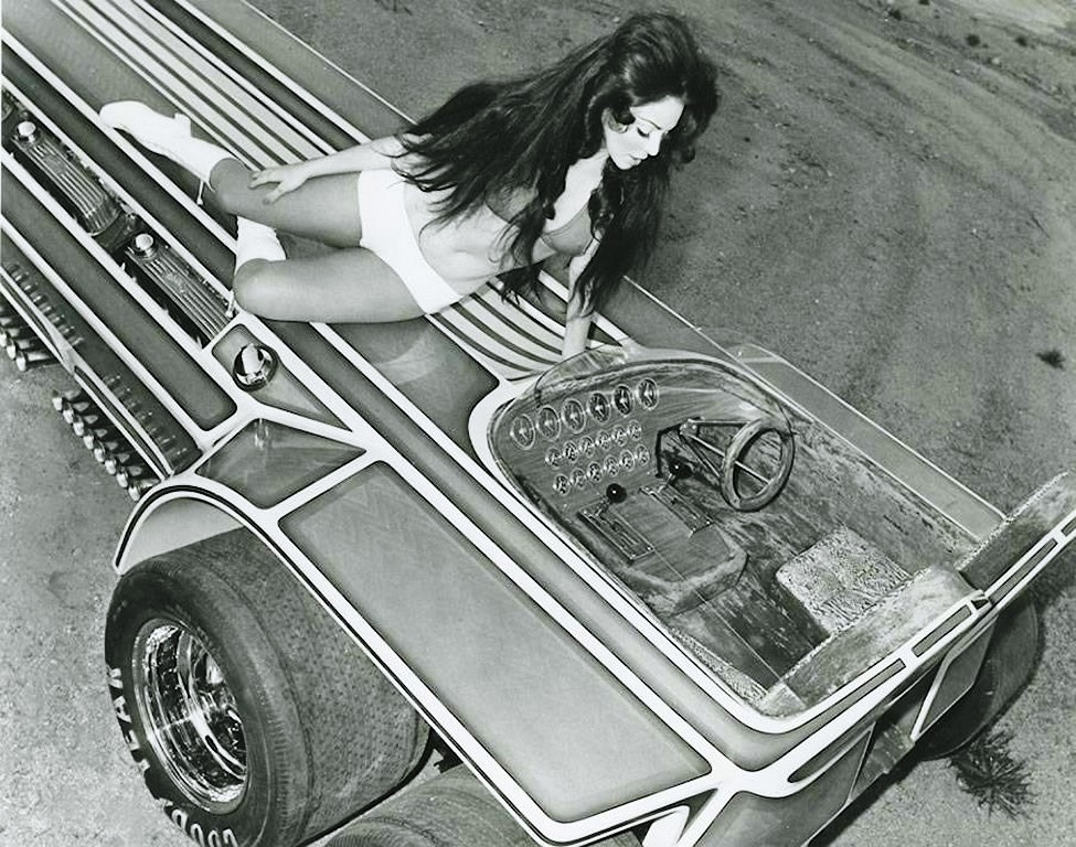 SNAKEPIT: MAIS UMA EXTRAVAGANTE CRIAÇÃO DE GEORGE BARRIS ESTÁ À VENDA, foto 5