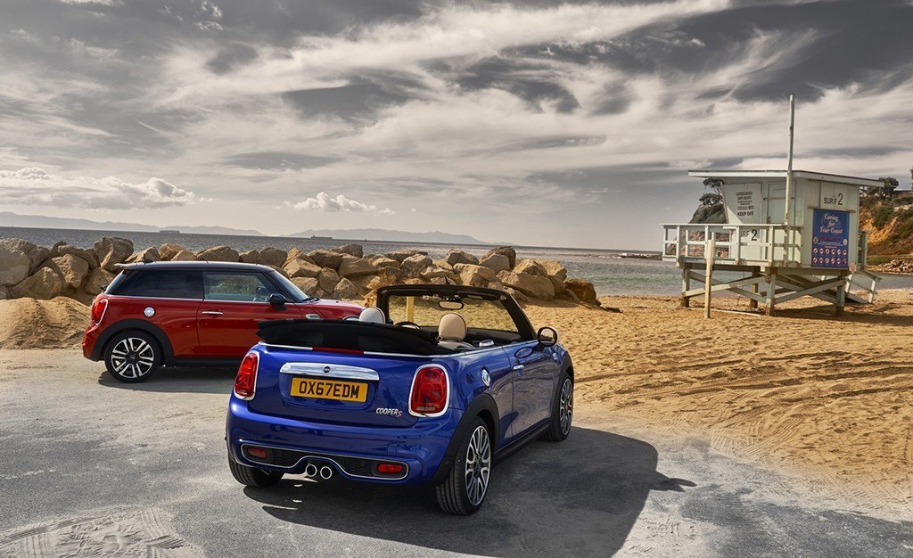 NOVOS MINI HATCH E CABRIO FORAM REVELADOS E SERÃO MOSTRADOS NO SALÃO DE DETROIT, foto 7
