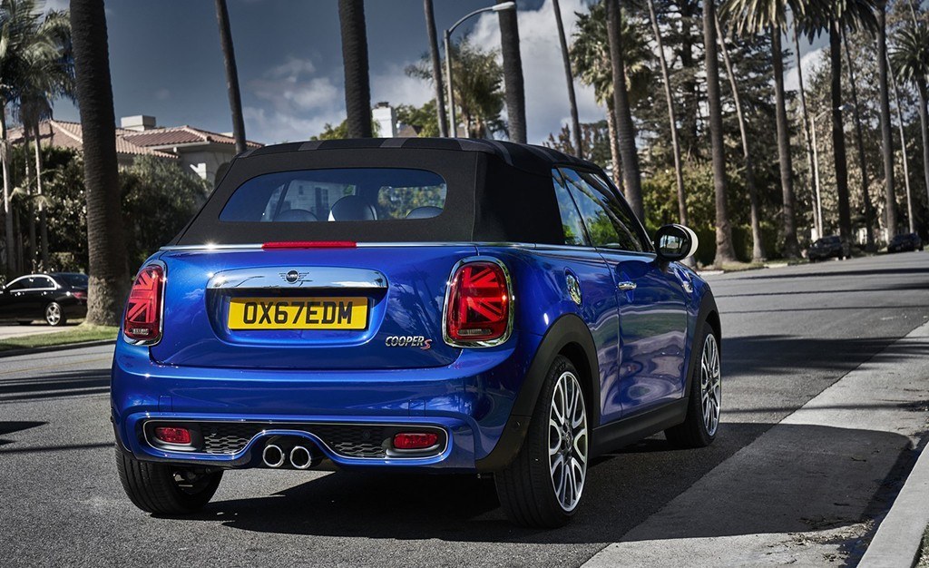 NOVOS MINI HATCH E CABRIO FORAM REVELADOS E SERÃO MOSTRADOS NO SALÃO DE DETROIT, foto 10