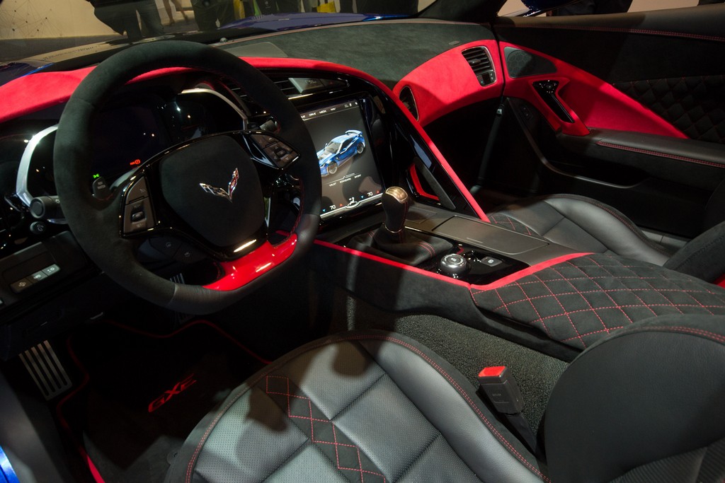 VERSÃO DE PRODUÇÃO DO CHEVROLET CORVETTE GENOVATION GXE FOI REVELADA EM LAS VEGAS, foto 11